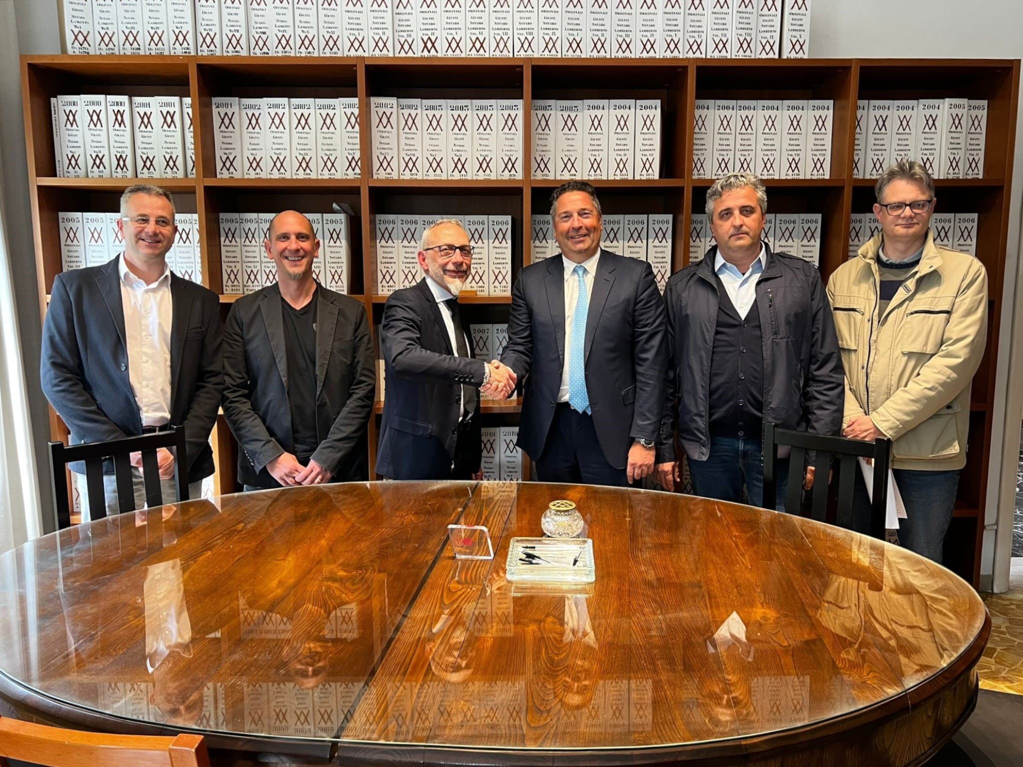 La firma dell'acquisizione di Sadas da parte di Ita Holding