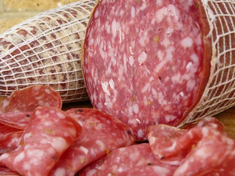 Una finocchiona, tipico alimento del made in Tuscany