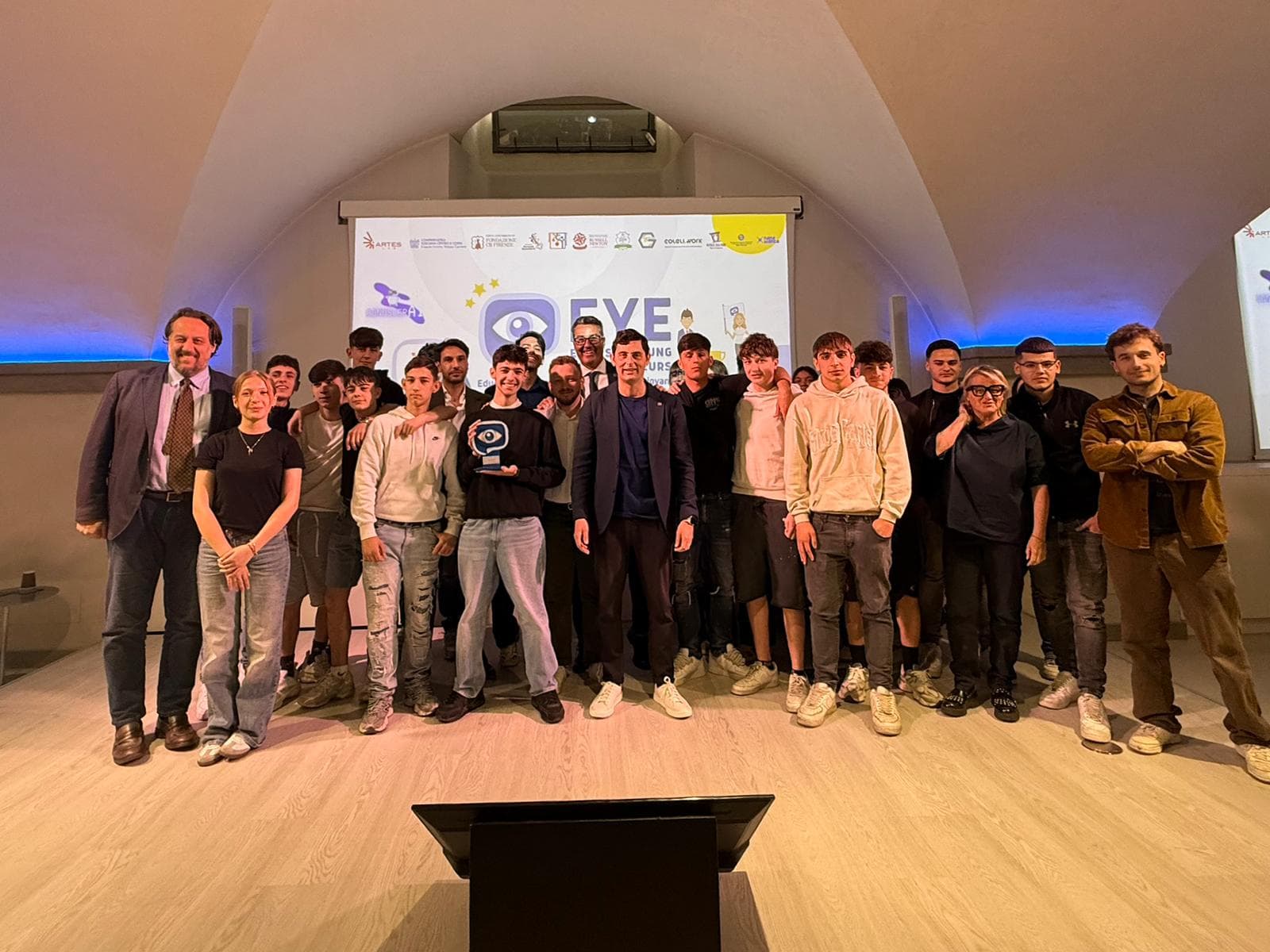 Gli studenti premiati dalla giuria di Eye
