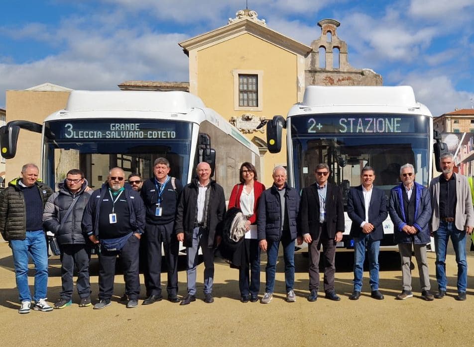 I nuovi bus elettrici di At in servizio a Livorno