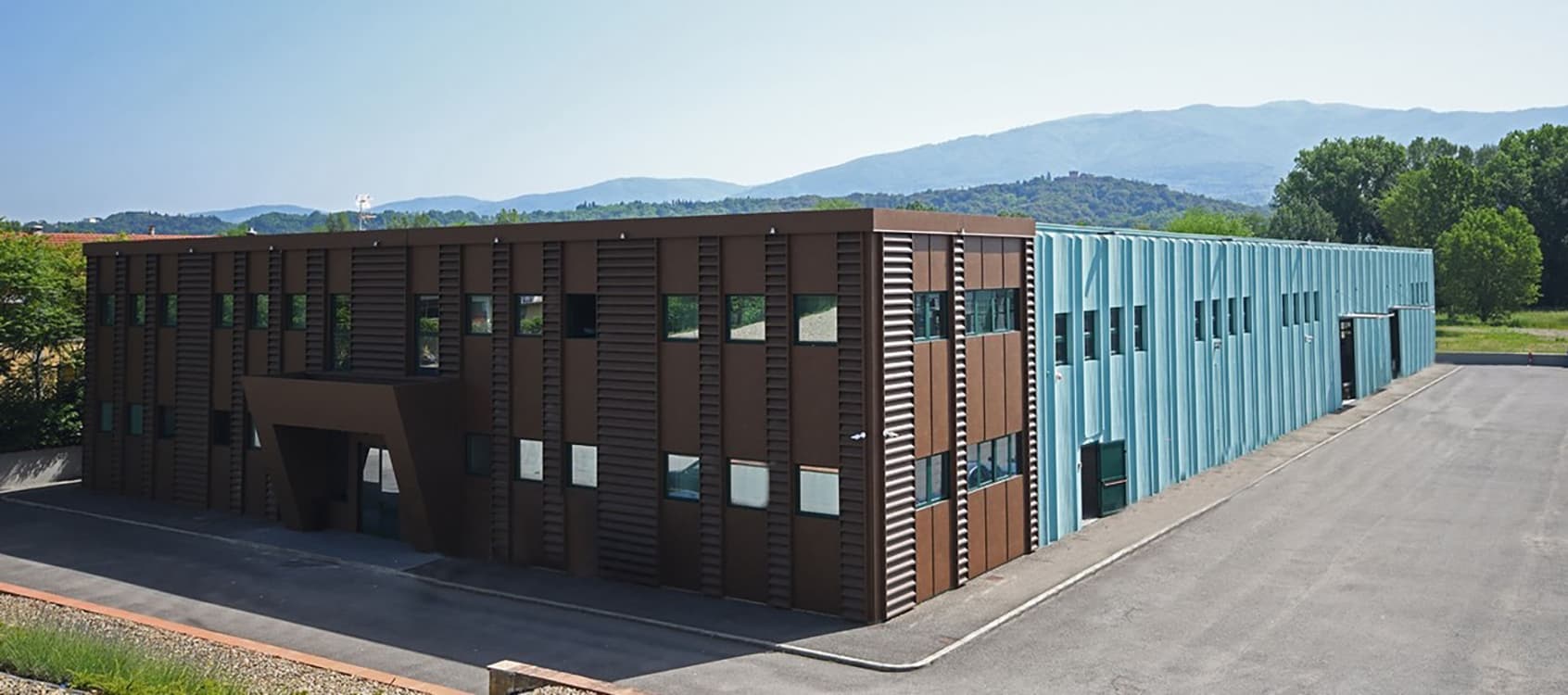 La sede dell'azienda Seriscreen a Pian di Scò (Arezzo)