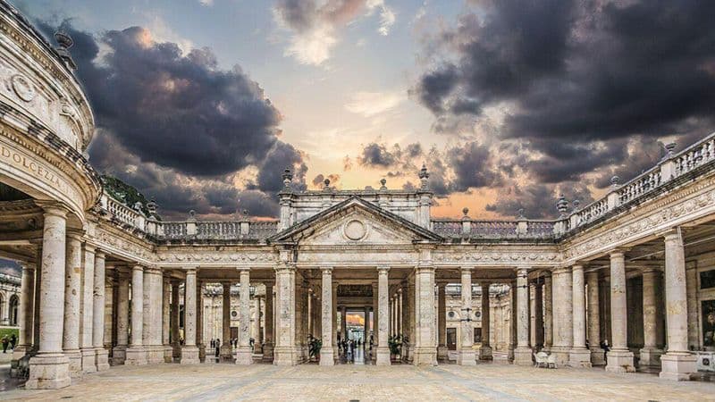 le Terme Tettuccio, tempio dell'architettura liberty, acquistate dalla Regione Toscana