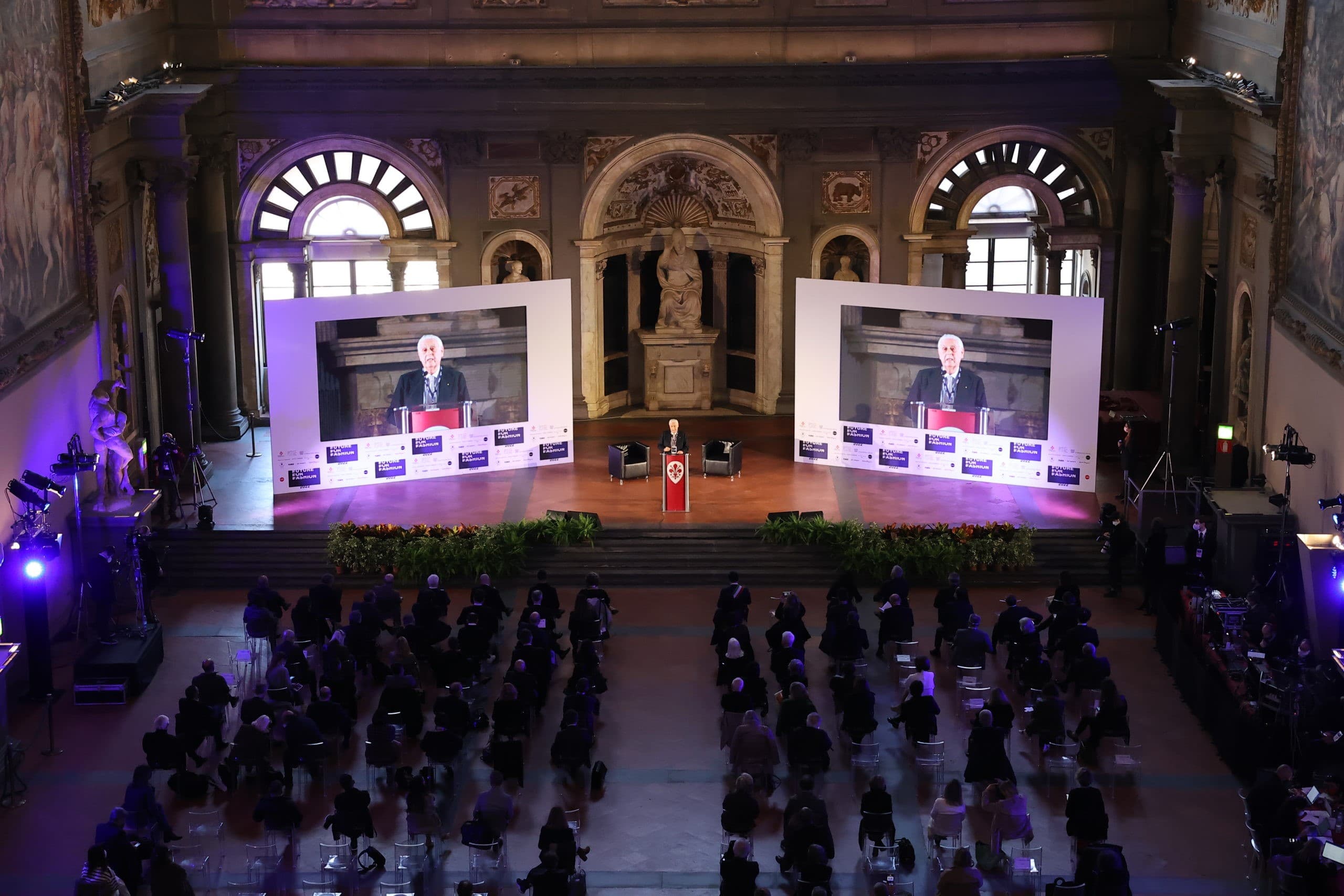 L'edizione 2022 di Future for Fashion nel Salone de' Cinquecento di Palazzo Vecchio