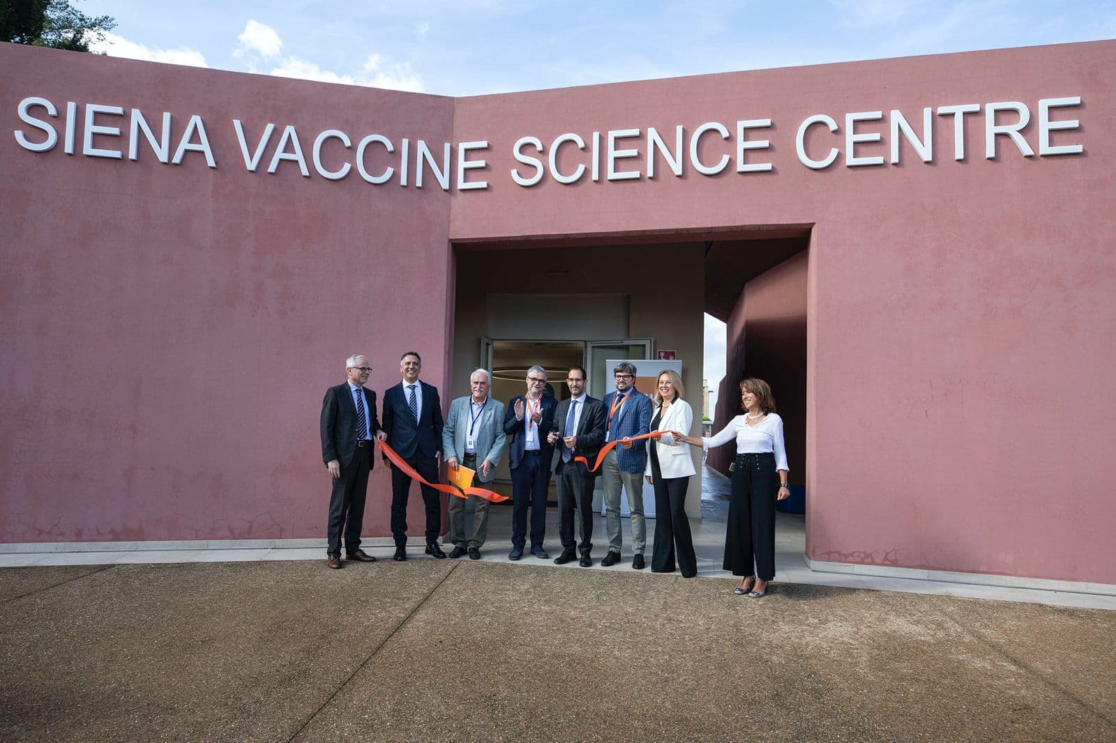 L'inaugurazione del Vaccine science center