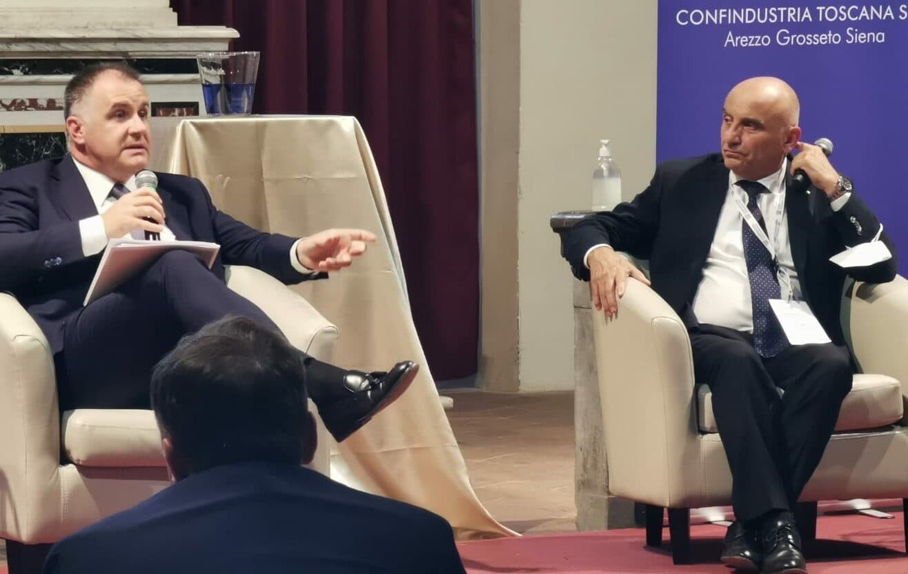 Il vicepresidente di Confindustria, Emanuele Orsini (a sinistra) con Fabrizio Bernini, presidente Confindustria Toscana sud