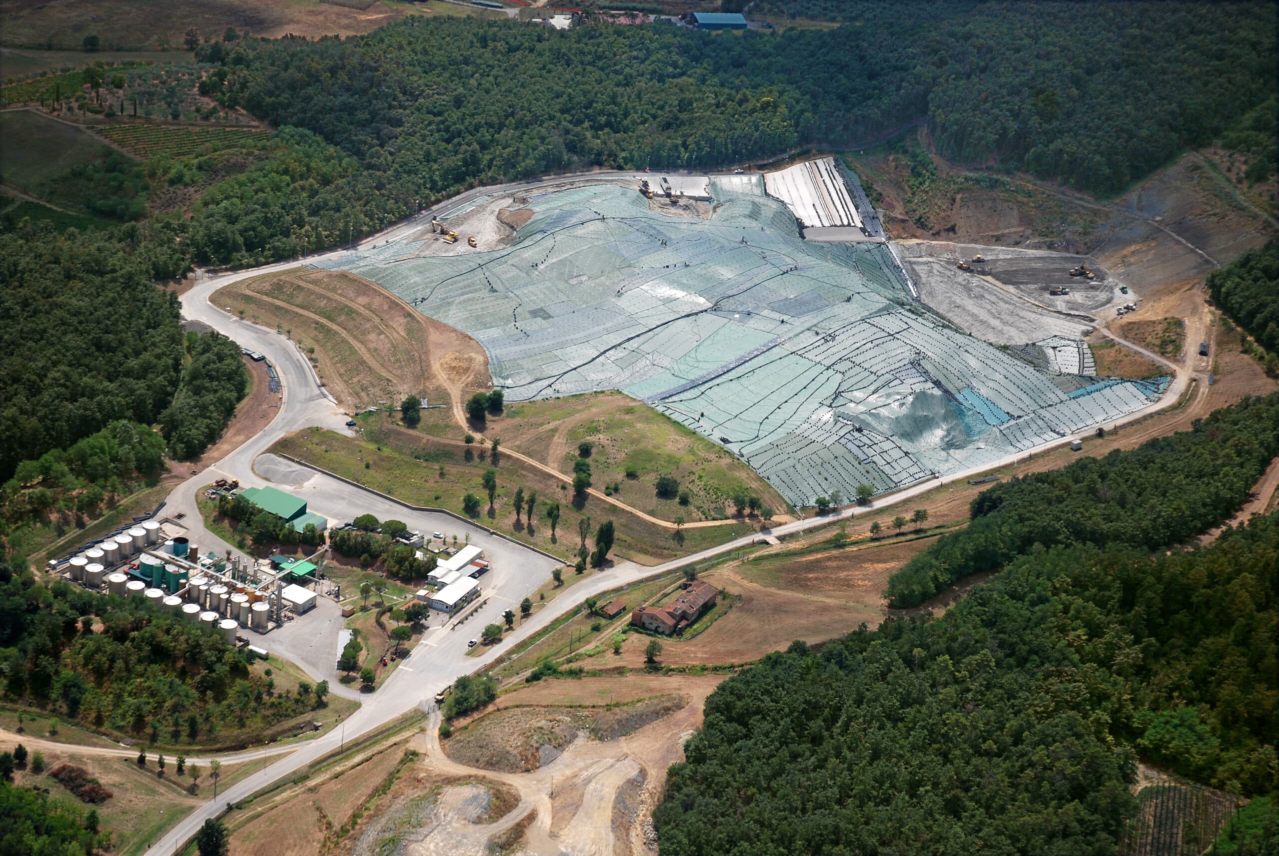 La discarica di Serravalle Pistoiese (Pistoia) di proprietà del Gruppo Hera