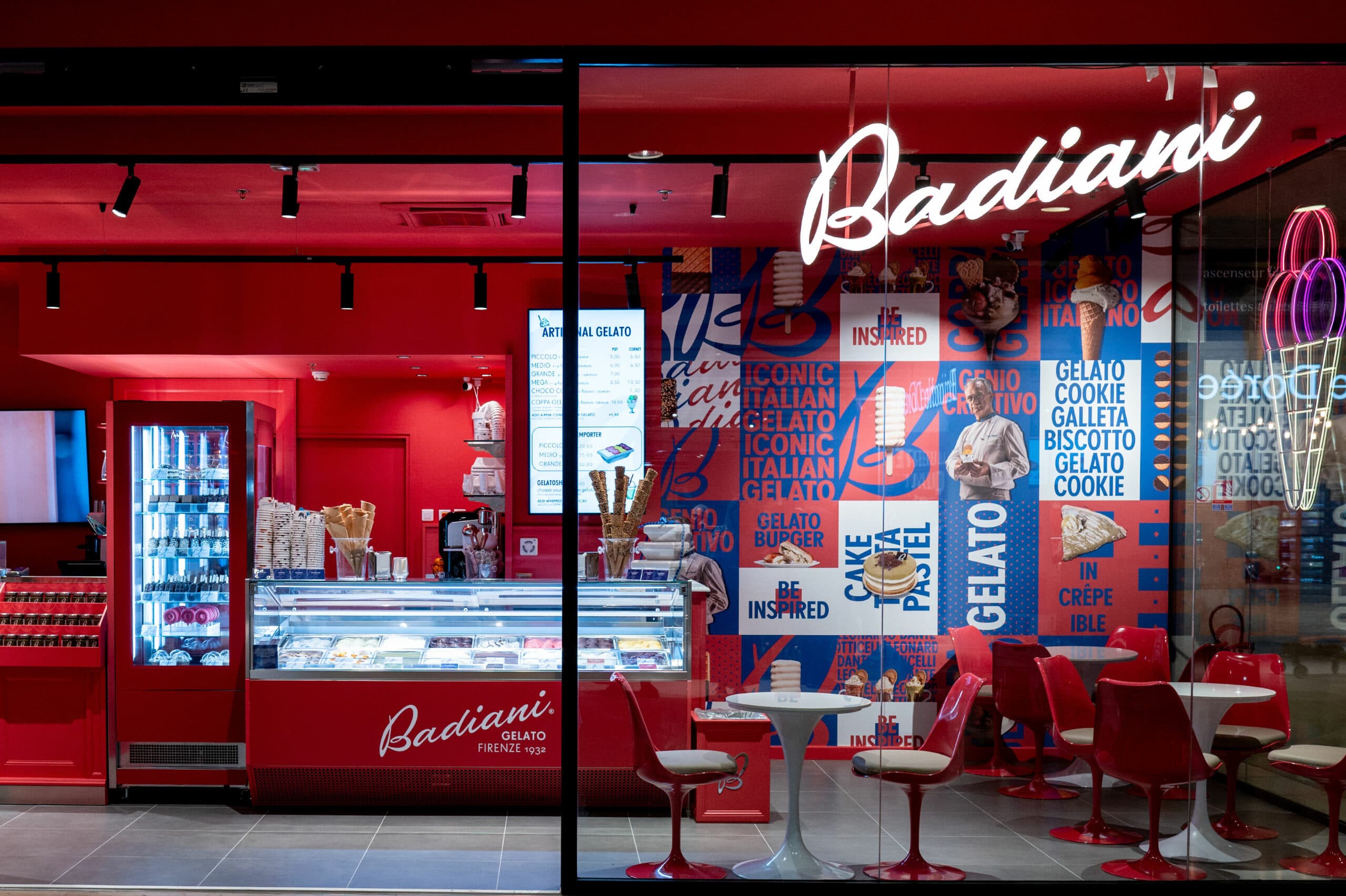La gelateria Badiani aperta vicino al Louvre a Parigi