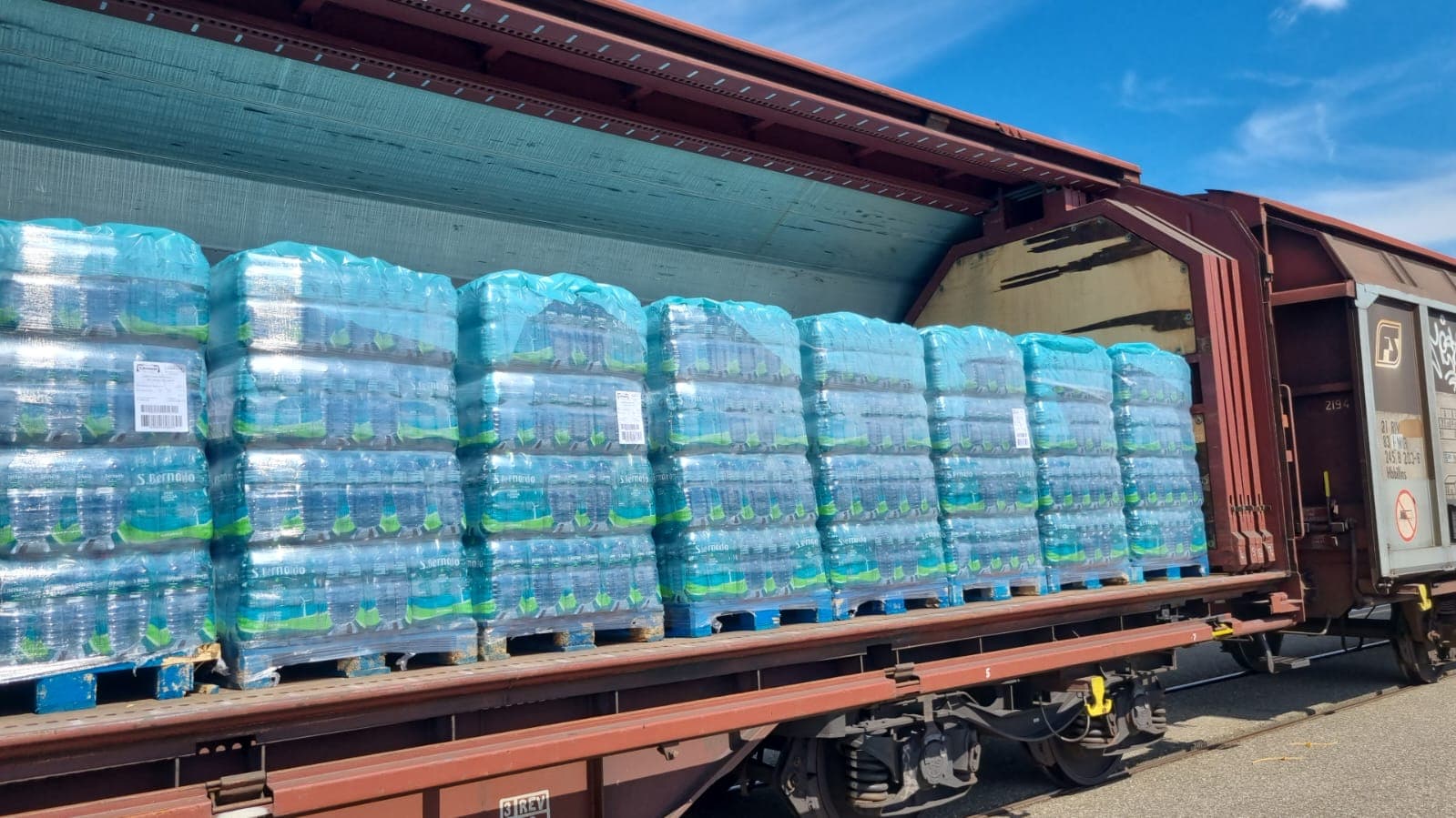 I treni carichi di acqua
