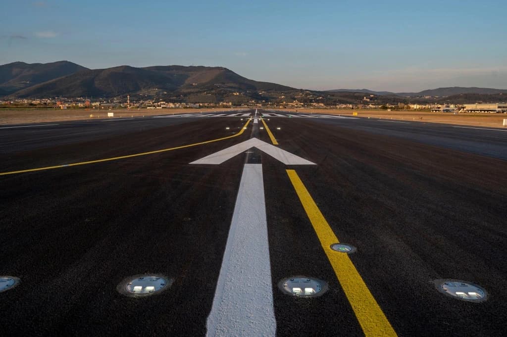 L'attuale pista dell'aeroporto Vespucci di Firenze