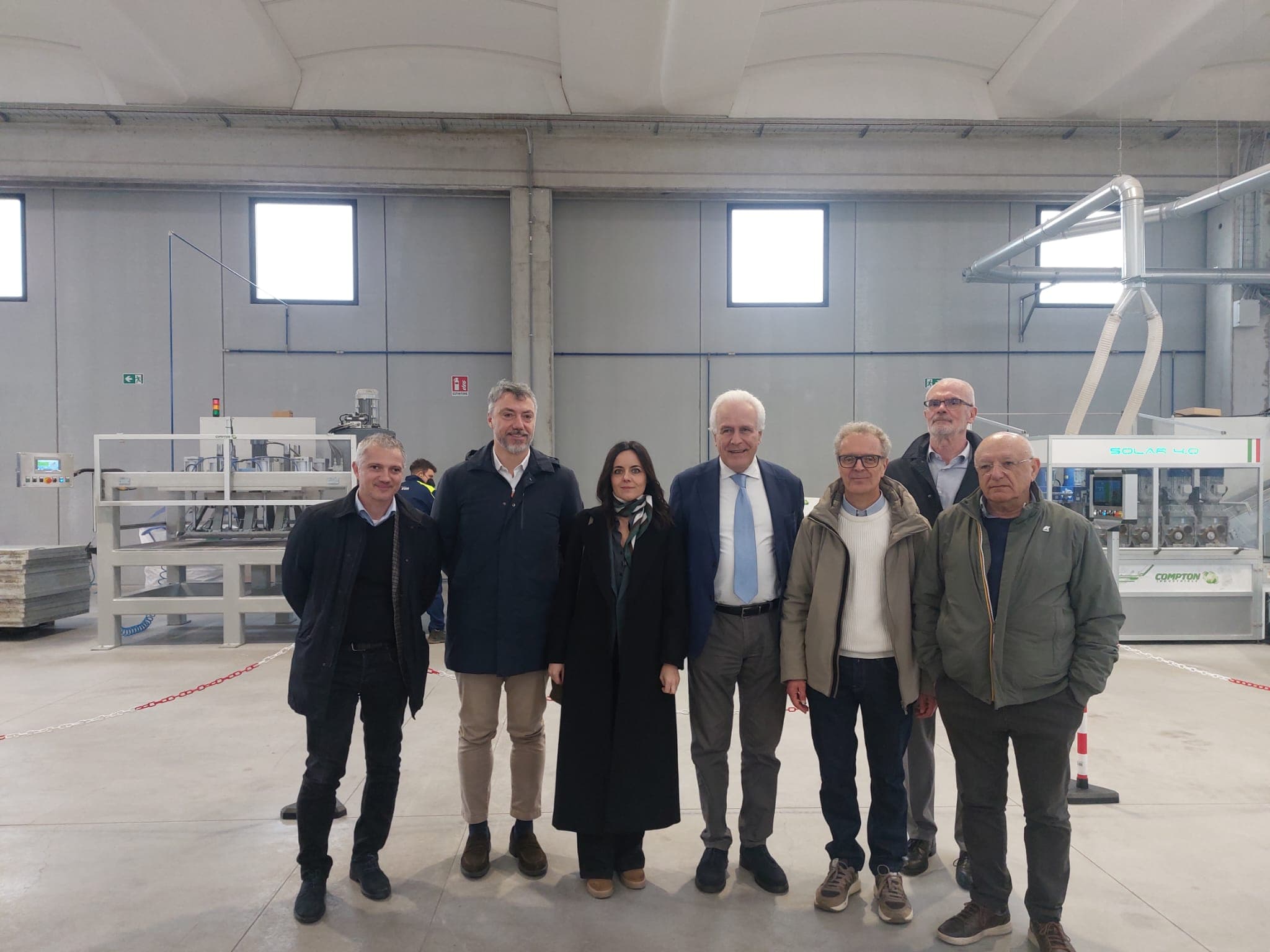 La delegazione istituzionale in visita all'impianto di Rapolano
