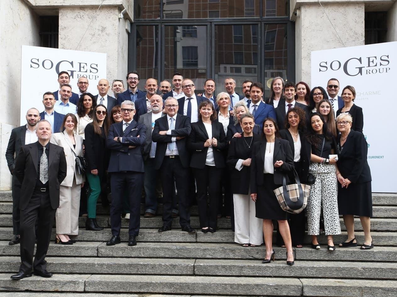 Lo staff dell'Hotel Melià Venezia Lido, rilevato da Soges Group