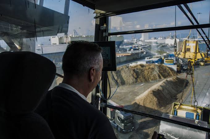La banchina del terminal Calata Orlando specializzato in traffico di rinfuse
