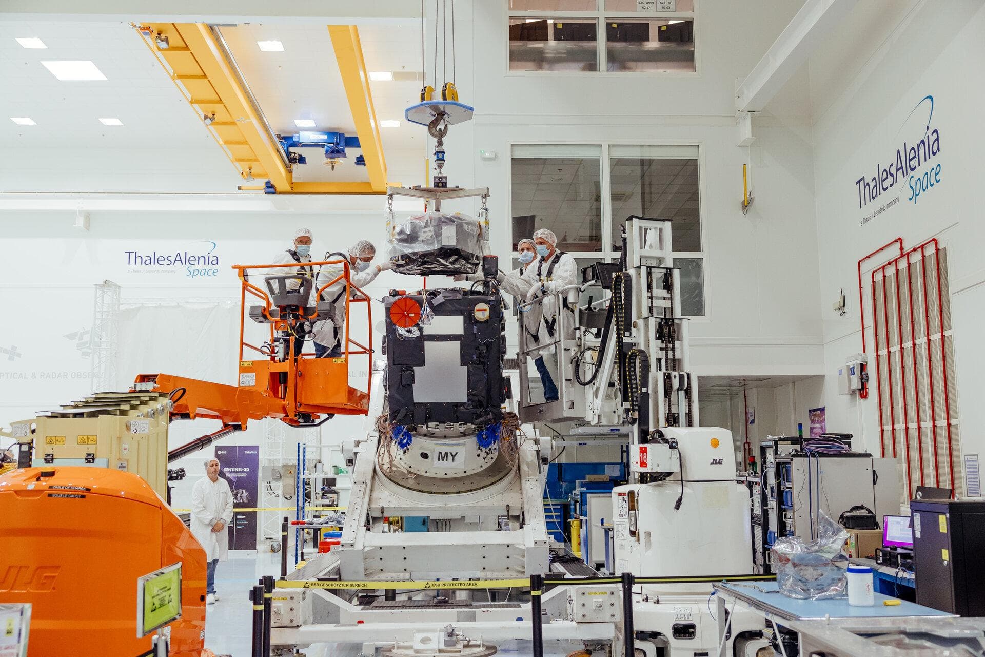 Il satellite europeo FLEX, equipaggiato con lo spettrometro FLORIS realizzato da Leonardo a Campi Bisenzio